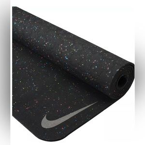 Nike 4mm Flow Yoga Mat